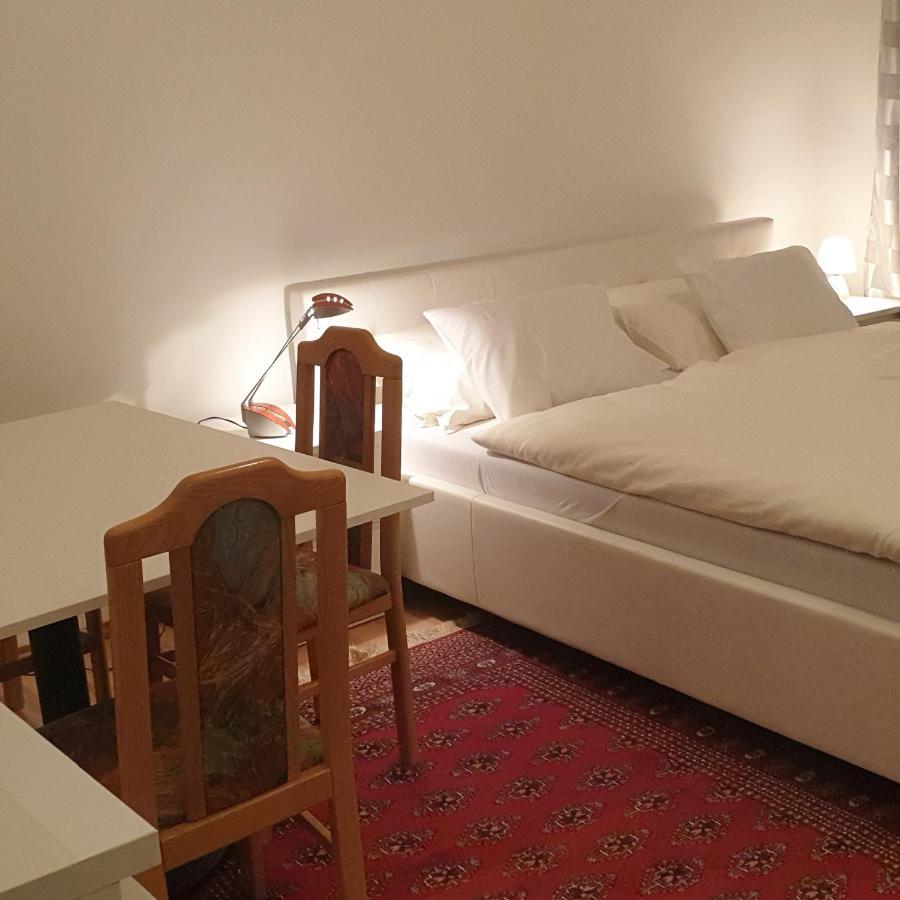 Weisses Appartement Viena Exterior foto